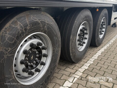 Schmitz Cargobull Oplegger Kasten Standard Roller shutter door Taillift 