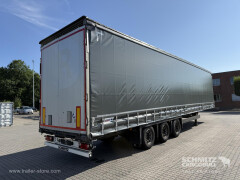 Schmitz Cargobull Curtainsider Mega Getränke 