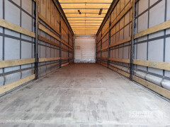 Schmitz Cargobull Curtainsider Mega Getränke 