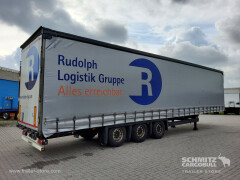 Schmitz Cargobull Curtainsider Mega Getränke 