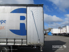 Schmitz Cargobull Curtainsider Mega Getränke 