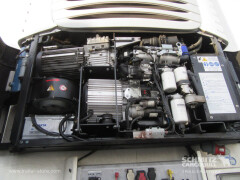 Schmitz Cargobull Tiefkühler Multitemp Doppelstock Trennwand 