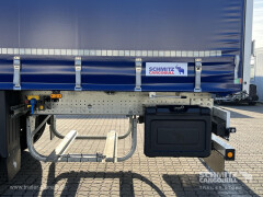 Schmitz Cargobull Curtainsider Standard Getränke 