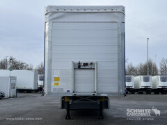 Schmitz Cargobull Curtainsider Standard Getränke 