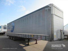 Schmitz Cargobull Curtainsider Mega Getränke 
