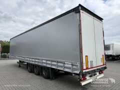 Schmitz Cargobull Curtainsider Mega Getränke 