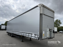 Schmitz Cargobull Curtainsider Mega Getränke 