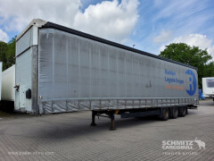 Schmitz Cargobull Curtainsider Mega Getränke 