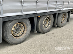 Schmitz Cargobull Curtainsider Mega Staplerhalterung Getränke 