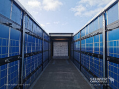 Schmitz Cargobull Curtainsider Standard Getränke 