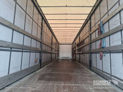Schmitz Cargobull Curtainsider Standard Getränke 
