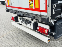 Schmitz Cargobull Curtainsider Standard Getränke 