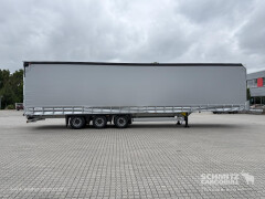 Schmitz Cargobull Curtainsider Mega Getränke 