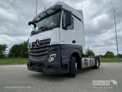 Mercedes Benz Tractor unit 