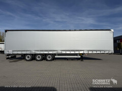 Schmitz Cargobull Curtainsider Mega Getränke 