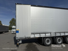 Schmitz Cargobull Curtainsider Mega Getränke 