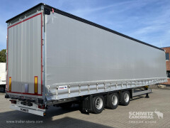 Schmitz Cargobull Curtainsider Mega Getränke 